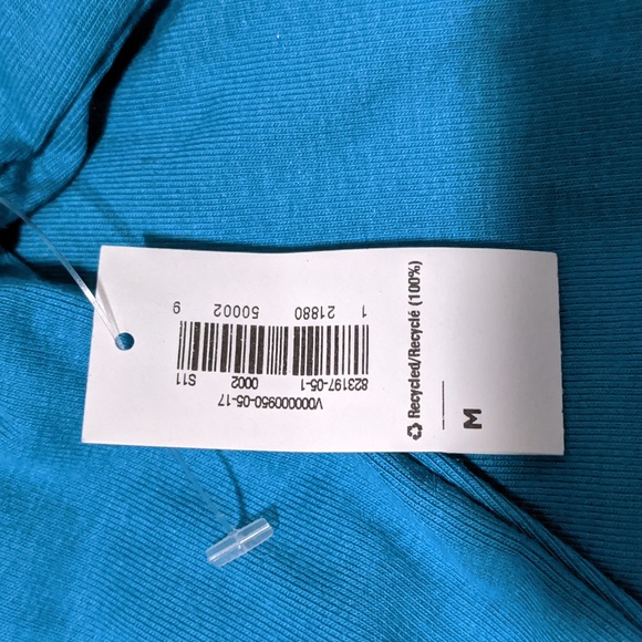 Women's long sleeve top, blue, size medium, nwt, Old Navy - Picture 2 of 2